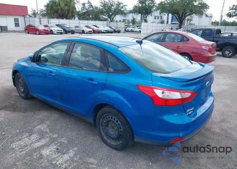 2012 Ford Focus Se z USA, uszkodzony, nr VIN 1FAHP3F25CL242574